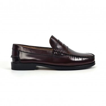 Man Florentic Leather Penny Loafers Non-slip Leather and Rubber Sole 7000 Burgundy, by Urban Jungles
