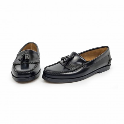 Womens Florentik Leather Beefroll Tassels Loafers Rubber Sole 507 Black, by María Tovar