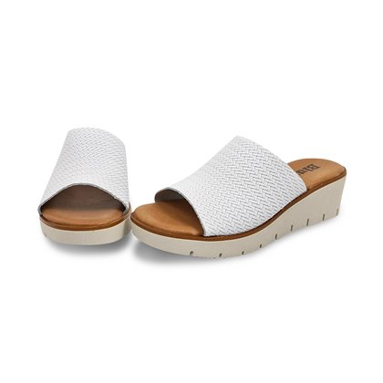 Womens Engraved Leather Peeptoe Clogs Padded Insole 22802 White, by Blusandal