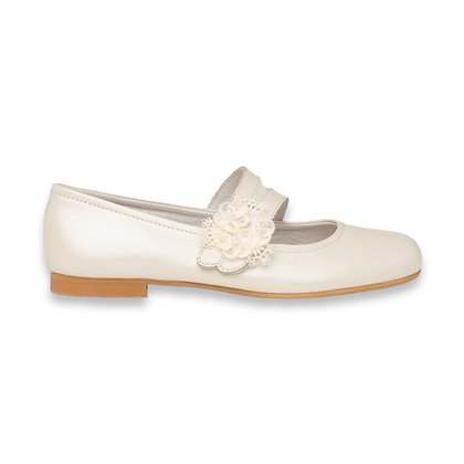 Girl's Ceremony Pearly Leather Mary-Janes Lace Tulle and Pearls Flower Velcro 991 Beige, by AngelitoS