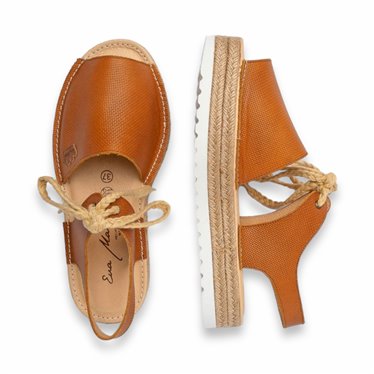 Woman Leather Menorcan Sandals Platform Padded Insole 1244 Leather, by Eva Mañas