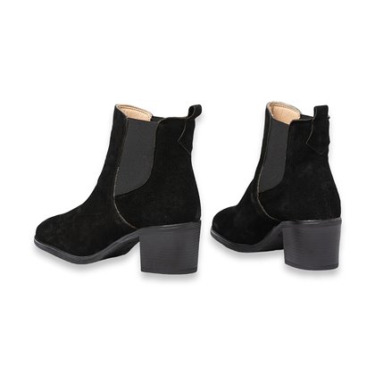 Womens Soft Suede Leather Chelsea Boots Leather and Gel Insole 1304 Black, by Eva Mañas