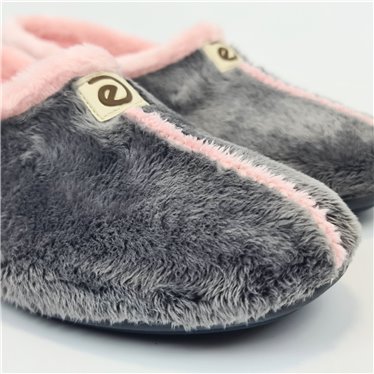Suapel Women's Warm Slippers Non-Slip Sole 4306 Grey, by TuPié