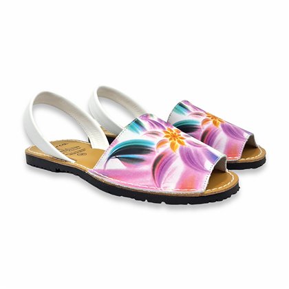 Avarcas Menorquinas Planas Mujer Piel Motivos Florales 549 Blanco, de C.Ortuño