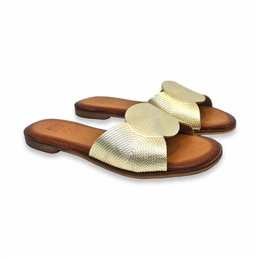 Womens Flip-Flop Style Flat Sandals in Embossed Leather 201 Platinum, by BluSandal
