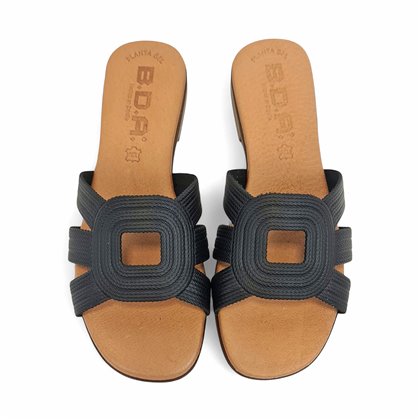 Sandalias Planas Tipo Chancla Mujer Piel Grabada Plantilla Acolchada 3081 Negro, de Bda