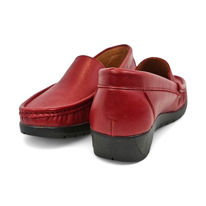 Womens Soft-Leather Loafers Low-Wedge Padded Insole Gel Footbed 17001 Red, by BeRelax