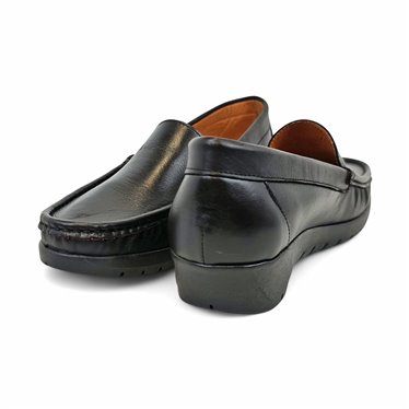 Womens Soft-Leather Loafers Low-Wedge Padded Insole Gel Footbed 17001 Black, by BeRelax