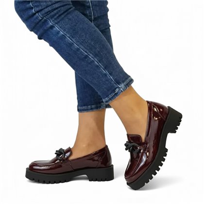 Mocasines Plataforma Mujer Piel Charol Adorno Cadena 24033 Burdeos, de Bda