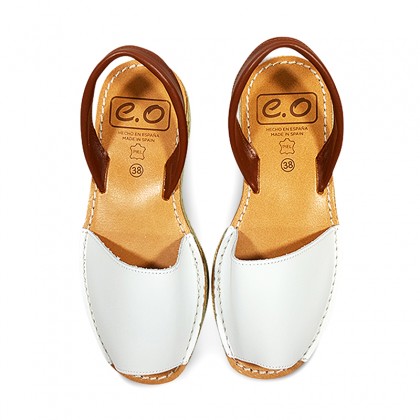 Woman Leather Menorcan Sandals Esparto Sole 8201L White, by C. Ortuño