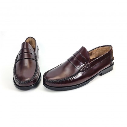 Man Florentic Leather Penny Loafers Non-slip Leather and Rubber Sole 7000 Burgundy, by Urban Jungles