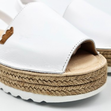 Woman Leather Menorcan Sandals Platform Cushioned Insole 1252 White, by Eva Mañas
